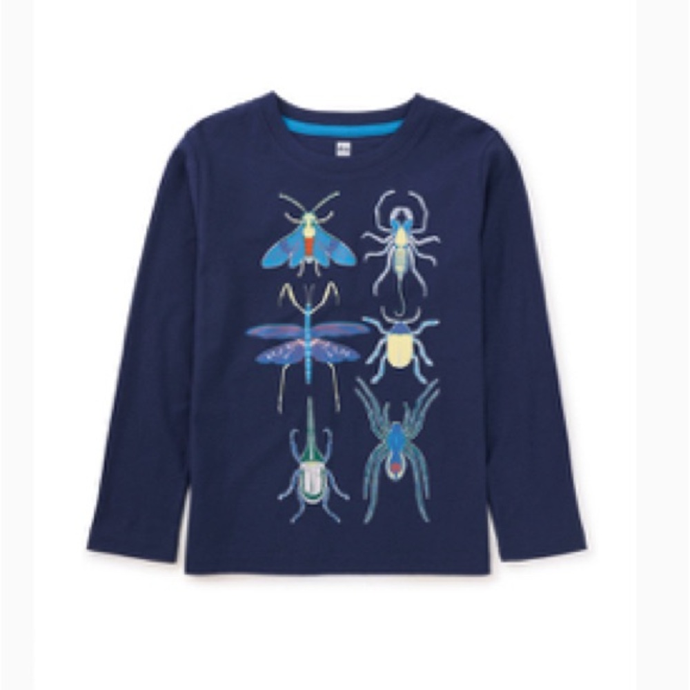 Glow in the dark dark insect tee in perfect condition